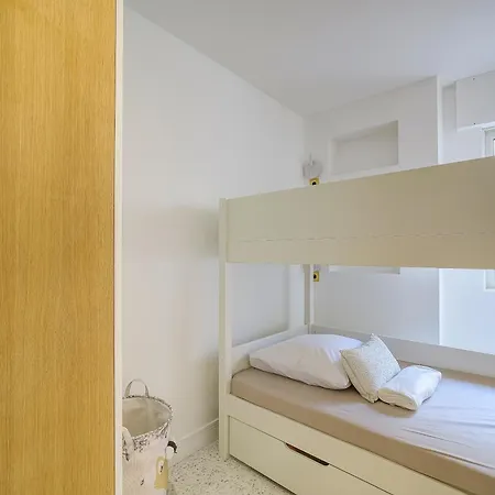 Perle Rare Au Coeur De La Pinede *